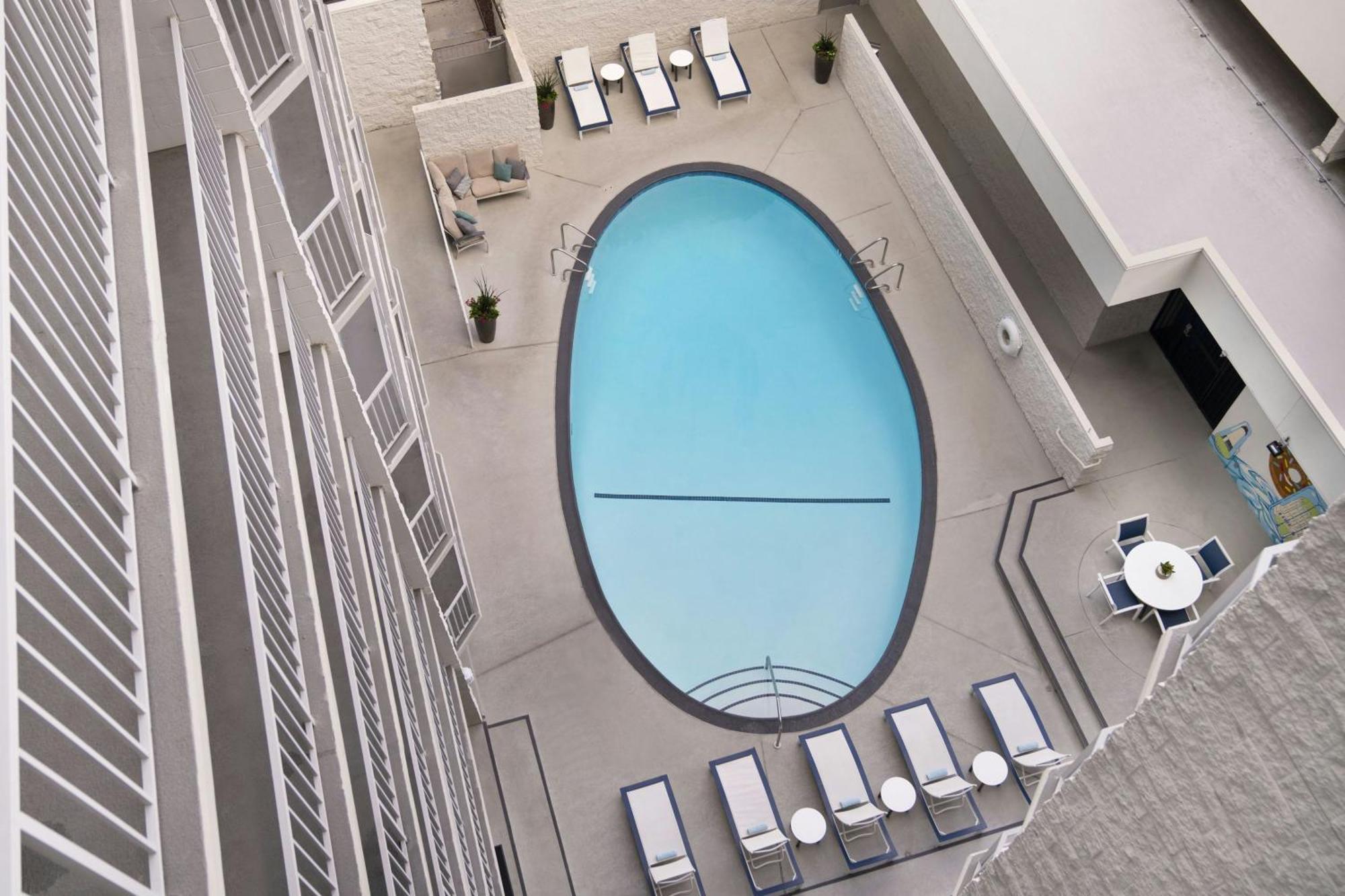 Courtyard By Marriott Long Beach Downtown Buitenkant foto