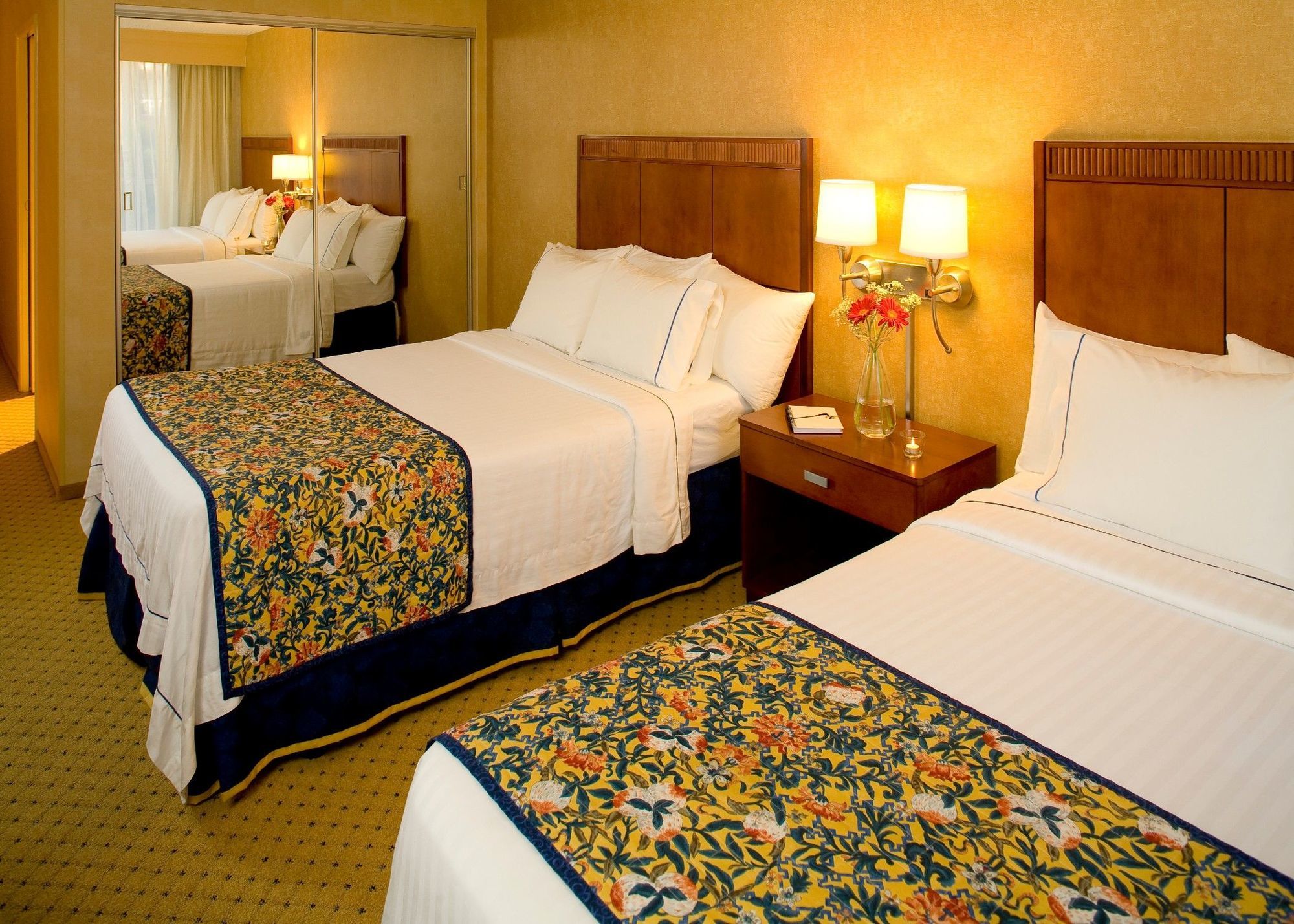 Courtyard By Marriott Long Beach Downtown Buitenkant foto